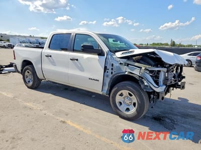 Czwarte zdjęcie samochodu z boku: 2026 RAM 1500 TRADESMAN VIN:1C6RREGG8TN246323 - miniatura