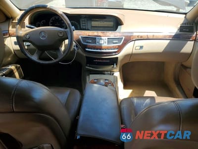 Zdjęcie 8 z 12 samochodu: 2007 MERCEDES-BENZ S 550 VIN:WDDNG71X67A062406 - miniatura