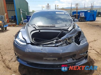 Piąte zdjęcie samochodu w środku: 2020 TESLA MODEL 3 VIN:5YJ3E1EC3LF601738 - miniatura