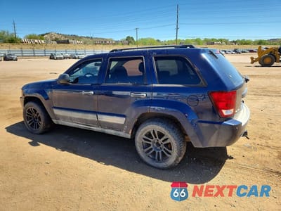 Drugie zdjęcie samochodu z przodu: 2005 JEEP GRAND CHEROKEE LAREDO VIN:1J4GR48K25C718084 - miniatura