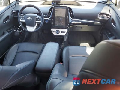 Zdjęcie 8 z 12 samochodu: 2018 TOYOTA PRIUS FOUR TOURING VIN:JTDKARFU0J3057545 - miniatura