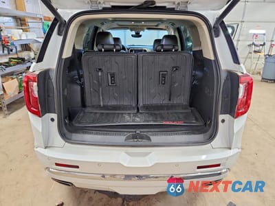 Zdjęcie 6 z 13 samochodu: 2021 GMC ACADIA DENALI VIN:1GKKNXLS6MZ146358 - miniatura
