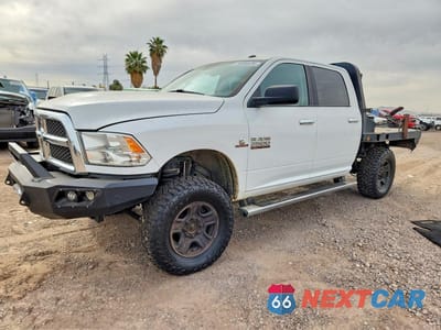 2018 RAM 2500 SLT 3C6UR5DLXJG277641 - główne zdjęcie licytacji z USA - miniatura
