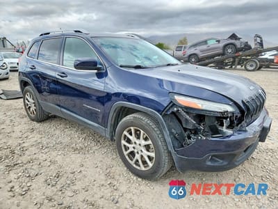 Czwarte zdjęcie samochodu z boku: 2015 JEEP CHEROKEE LATITUDE VIN:1C4PJMCB3FW679266 - miniatura