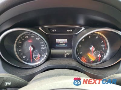 Zdjęcie 9 z 12 samochodu: 2018 MERCEDES-BENZ CLA 250 VIN:WDDSJ4EB5JN523063 - miniatura