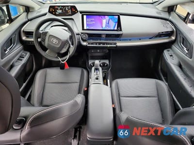 Zdjęcie 8 z 12 samochodu: 2024 TOYOTA PRIUS XLE VIN:JTDACAAU2R3045861 - miniatura