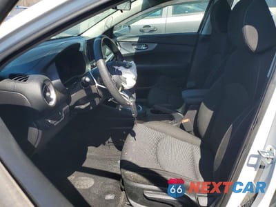 Zdjęcie 7 z 12 samochodu: 2022 KIA FORTE LXS VIN:3KPF24AD2NE462619 - miniatura