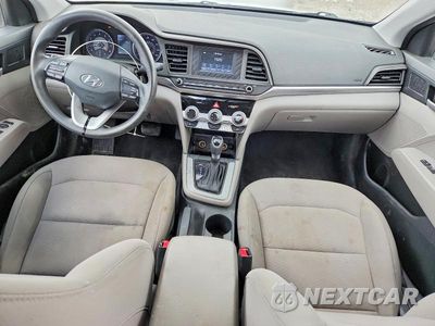 Zdjęcie 8 z 13 samochodu: 2019 HYUNDAI ELANTRA SE VIN:5NPD74LF0KH492443 - miniatura