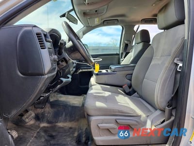 Zdjęcie 7 z 12 samochodu: 2018 CHEVROLET SILVERADO C1500 VIN:1GCRCNEH6JZ280594 - miniatura