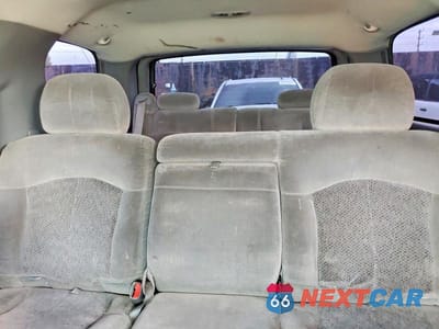 Zdjęcie 10 z 13 samochodu: 2002 CHEVROLET TAHOE C1500 VIN:1GNEC13T62R120738 - miniatura