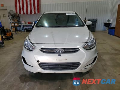 Piąte zdjęcie samochodu w środku: 2017 HYUNDAI ACCENT SE VIN:KMHCT4AE2HU202893 - miniatura