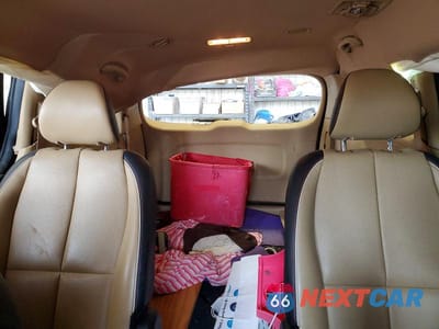 Zdjęcie 10 z 13 samochodu: 2016 KIA SEDONA EX VIN:KNDMC5C14G6139470 - miniatura