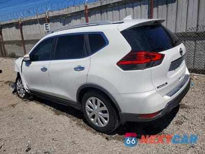 Drugie zdjęcie samochodu z przodu: 2017 NISSAN ROGUE SV VIN:5N1AT2MN6HC799625 - miniatura