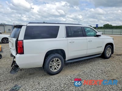 Trzecie zdjęcie samochodu z tyłu: 2018 CHEVROLET SUBURBAN K1500 LT VIN:1GNSKHKC7JR333230 - miniatura