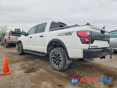 Drugie zdjęcie samochodu z przodu: 2023 NISSAN TITAN PRO-4X VIN:1N6AA1ED5PN103265 - miniatura