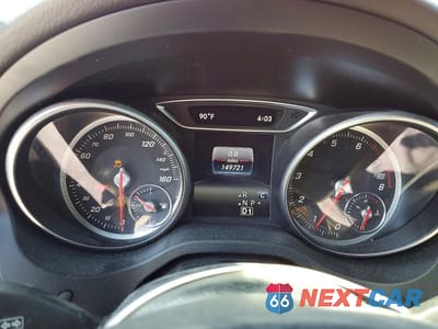 Zdjęcie 9 z 12 samochodu: 2018 MERCEDES-BENZ CLA 250 VIN:WDDSJ4EB3JN535650 - miniatura