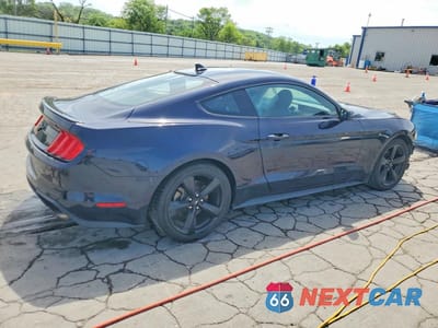 Trzecie zdjęcie samochodu z tyłu: 2021 FORD MUSTANG VIN:1FA6P8TH5M5119330 - miniatura