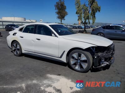 Czwarte zdjęcie samochodu z boku: 2024 BMW I4 EDRIVE 35 VIN:WBY43AW08RFS74593 - miniatura