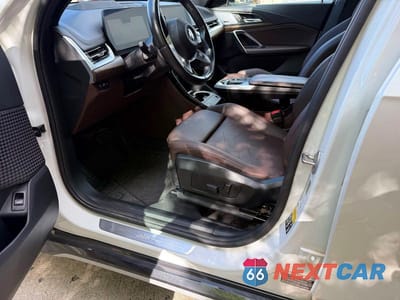 Zdjęcie 12 z 14 samochodu: 2023 BMW X1 XDRIVE28I VIN:WBX73EF07P5W12917 - miniatura