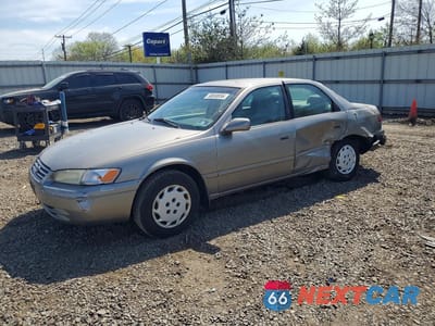 1998 TOYOTA CAMRY LE 4T1BG28K7WU270698 - główne zdjęcie licytacji z USA - miniatura