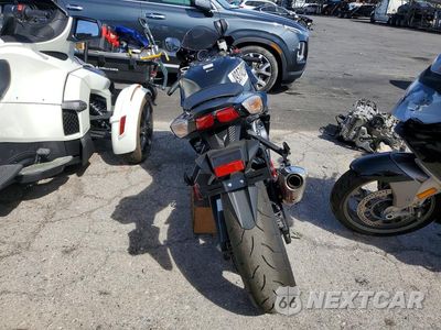 Czwarte zdjęcie samochodu z boku: 2026 SUZUKI GSX-R750 VIN:JS1GR7MA4T7100253 - miniatura