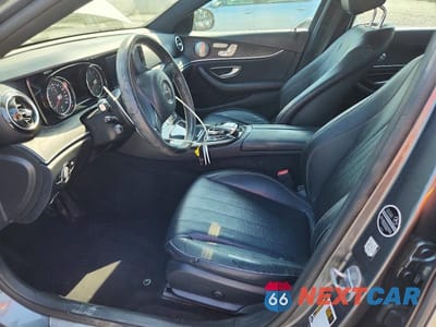 Zdjęcie 7 z 12 samochodu: 2017 MERCEDES-BENZ E 300 4MATIC VIN:WDDZF4KB8HA032914 - miniatura