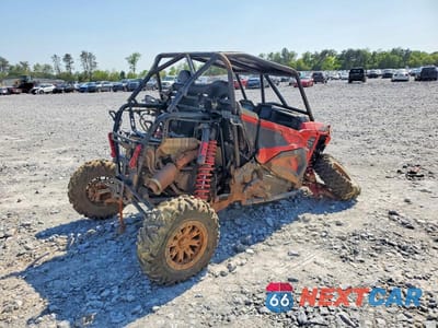 Czwarte zdjęcie samochodu z boku: 2019 POLARIS RZR UTILITY VEHICLE VIN:3NSVEL928KF587113 - miniatura