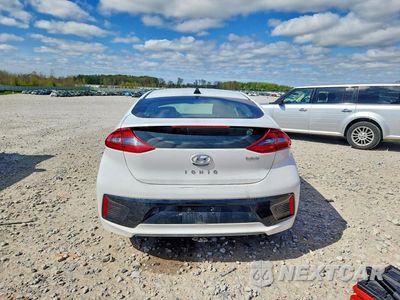 Zdjęcie 6 z 12 samochodu: 2018 HYUNDAI IONIQ LIMITED VIN:KMHC85LC0JU065588 - miniatura