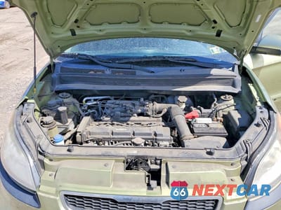 Zdjęcie 11 z 11 samochodu: 2011 KIA SOUL + VIN:KNDJT2A24B7209677 - miniatura