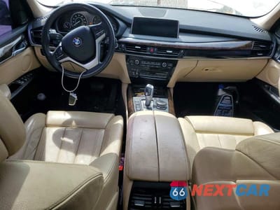 Zdjęcie 8 z 12 samochodu: 2016 BMW X5 XDRIVE35I VIN:5UXKR0C5XG0P22915 - miniatura