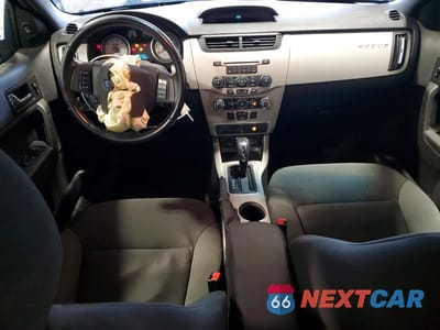 Zdjęcie 8 z 12 samochodu: 2008 FORD FOCUS SE VIN:1FAHP35N38W244972 - miniatura