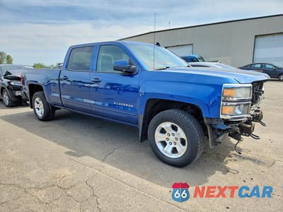 Czwarte zdjęcie samochodu z boku: 2015 CHEVROLET SILVERADO K1500 LT VIN:3GCUKREC0FG228409 - miniatura