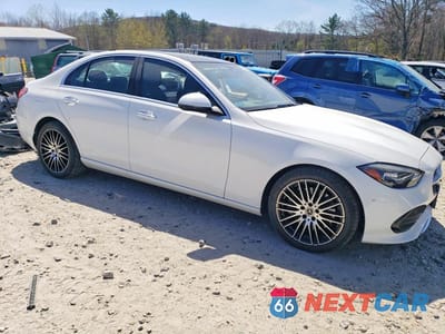 Czwarte zdjęcie samochodu z boku: 2024 MERCEDES-BENZ C 300 4MATIC VIN:W1KAF4HB8RR157760 - miniatura