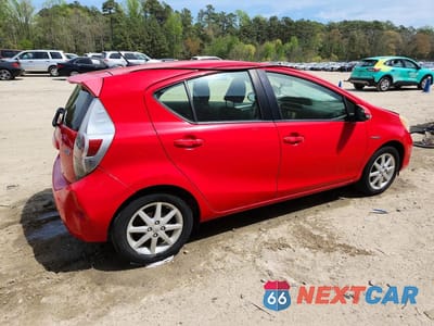 Trzecie zdjęcie samochodu z tyłu: 2013 TOYOTA PRIUS C THREE VIN:JTDKDTB37D1038637 - miniatura