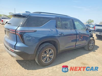 Trzecie zdjęcie samochodu z tyłu: 2026 CHEVROLET TRAVERSE LT VIN:1GNEVGKS5TJ213062 - miniatura