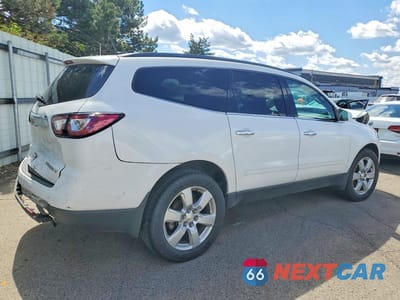 Trzecie zdjęcie samochodu z tyłu: 2016 CHEVROLET TRAVERSE LT VIN:1GNKRGKD3GJ311022 - miniatura