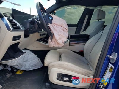 Zdjęcie 7 z 12 samochodu: 2024 BMW X5 M60I VIN:5UX33EU04R9S95624 - miniatura