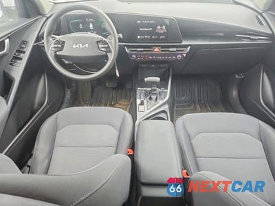 Zdjęcie 8 z 12 samochodu: 2024 KIA NIRO LX VIN:KNDCP3LE6R5146629 - miniatura