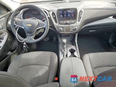 Zdjęcie 8 z 13 samochodu: 2022 CHEVROLET MALIBU LT VIN:1G1ZD5ST7NF109102 - miniatura