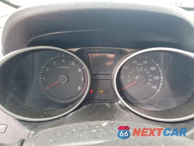 Zdjęcie 9 z 12 samochodu: 2015 HYUNDAI TUCSON LIMITED VIN:KM8JU3AG2FU960004 - miniatura