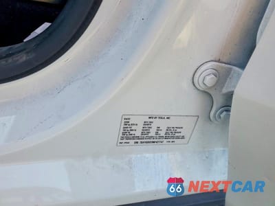 Zdjęcie 12 z 12 samochodu: 2022 TESLA MODEL Y VIN:7SAYGDEE9NF427747 - miniatura