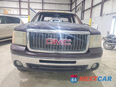 Piąte zdjęcie samochodu w środku: 2008 GMC SIERRA K1500 VIN:2GTFK13Y181285030 - miniatura