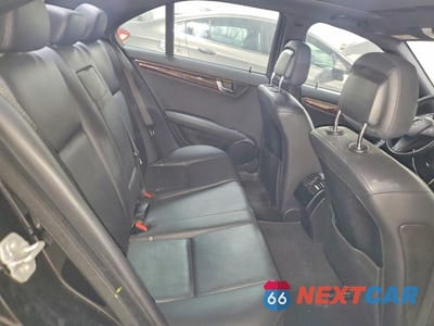 Zdjęcie 10 z 12 samochodu: 2010 MERCEDES-BENZ C 300 4MATIC VIN:WDDGF8BB1AR127109 - miniatura