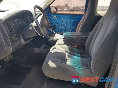 Zdjęcie 7 z 12 samochodu: 2001 DODGE DAKOTA VIN:1B7GL22X51S188032 - miniatura