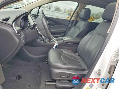 Zdjęcie 7 z 12 samochodu: 2017 BUICK ENVISION ESSENCE VIN:LRBFXDSA8HD069623 - miniatura