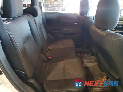 Zdjęcie 11 z 12 samochodu: 2016 MITSUBISHI OUTLANDER SE VIN:JA4AZ3A39GZ006805 - miniatura