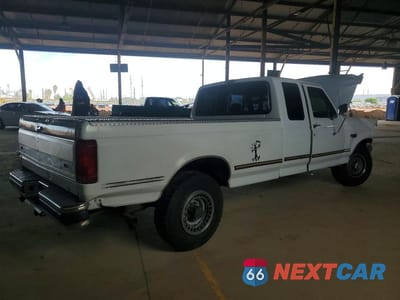 Trzecie zdjęcie samochodu z tyłu: 1993 FORD F250 VIN:1FTHX25G4PKA81387 - miniatura
