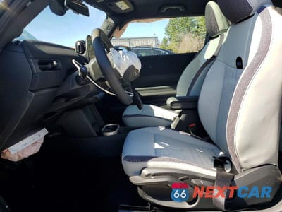 Zdjęcie 7 z 13 samochodu: 2026 MINI COOPER S VIN:WMW23GD03T2Y02244 - miniatura