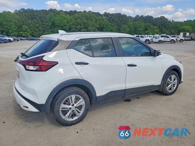 Trzecie zdjęcie samochodu z tyłu: 2021 NISSAN KICKS S VIN:3N1CP5BV3ML565062 - miniatura