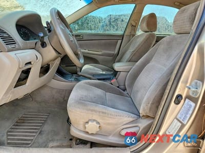 Zdjęcie 7 z 12 samochodu: 2002 TOYOTA CAMRY LE VIN:4T1BE32K32U035939 - miniatura